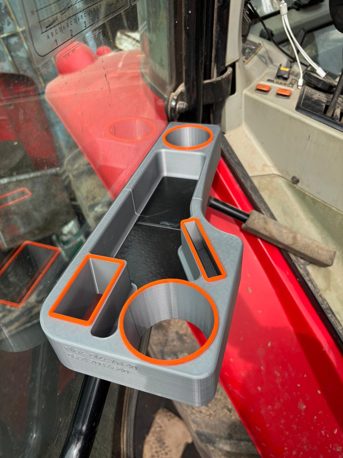 Massey Ferguson 5400 Kolçak Sehpası